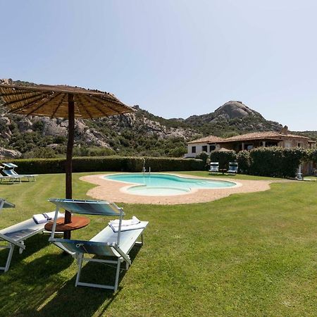 Villa Iris With Pool Baja Sardinia Exteriör bild